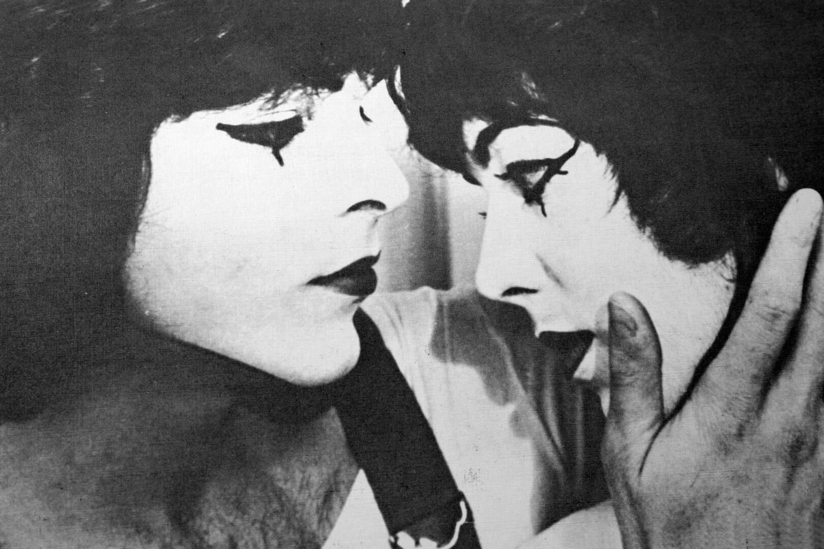 Still from Robert Shields: My Life as a Robot